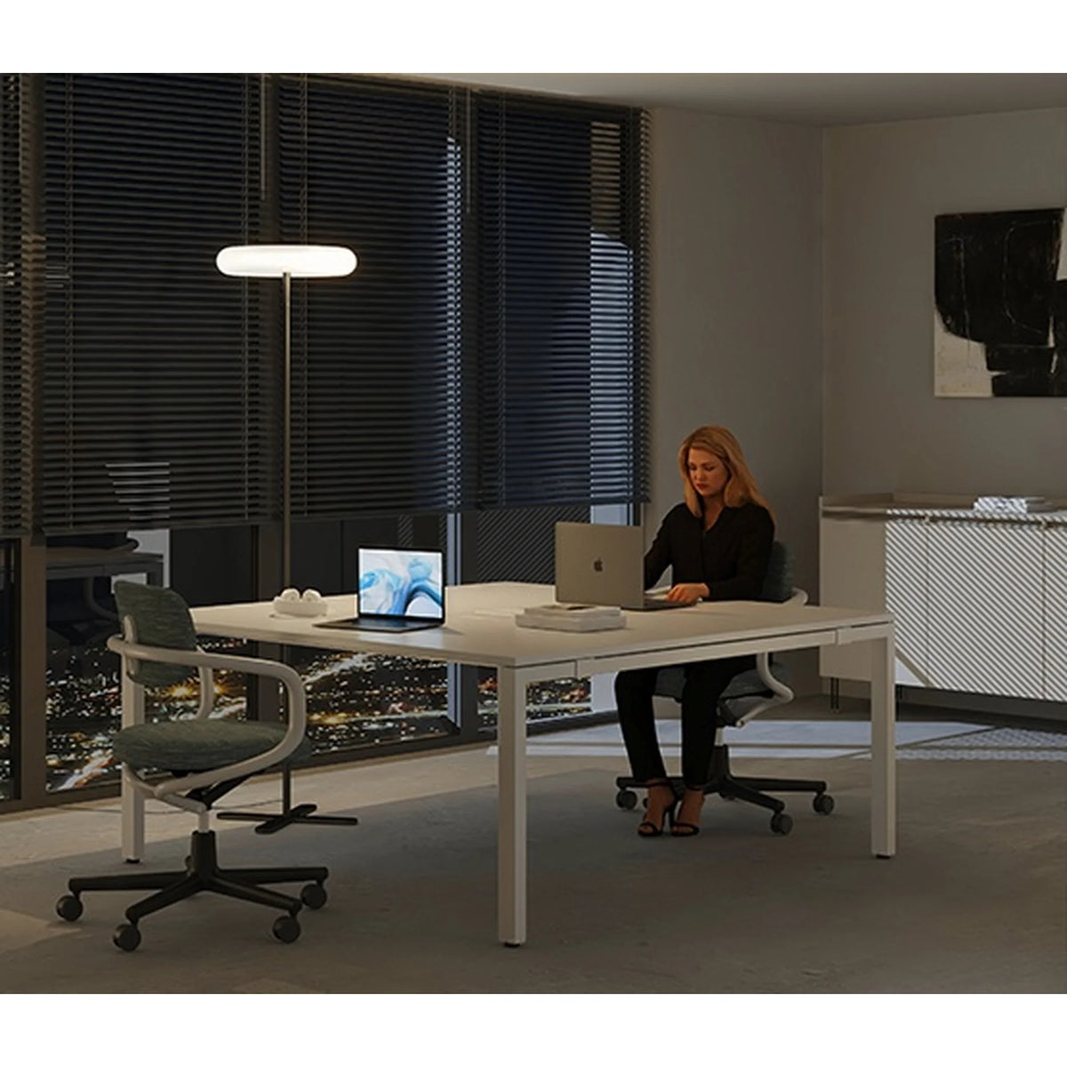Floor lamp in black with 4000 K and direct light | Oto