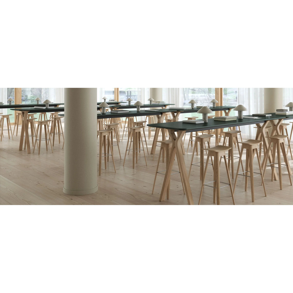 Büro Stehtisch in zwei Höhen mit Eichegestell | Space high table