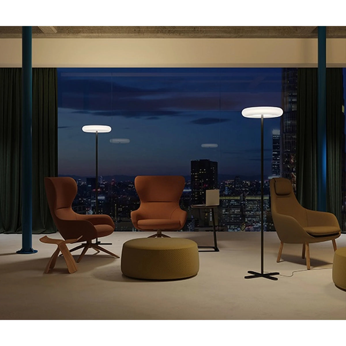 Floor lamp in black with 4000 K and direct light | Oto