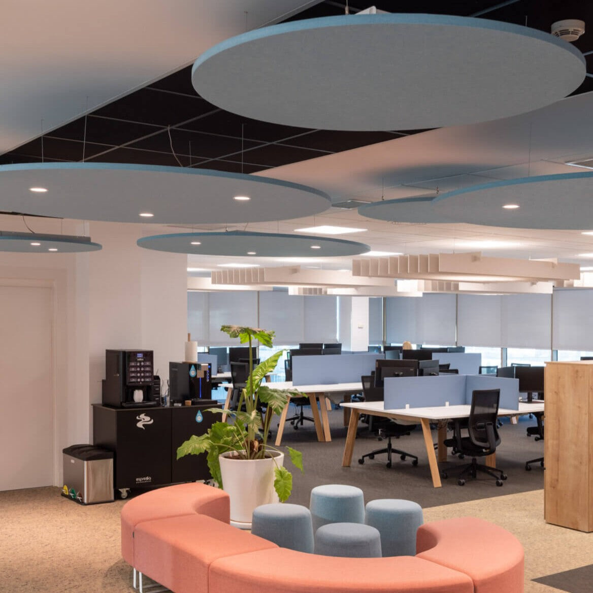 Solution d'espace dans la salle avec certificat GS et réduction sonore de 31,9 dB (norme ISO) | Espace silen