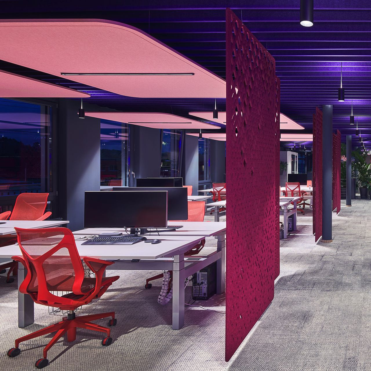 Akustikleuchte Bysso Schallabsorption und Licht