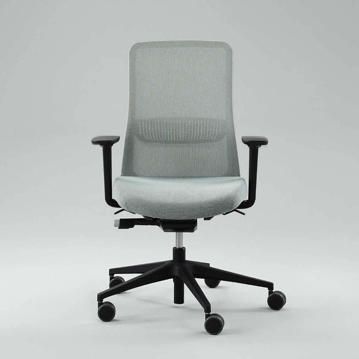 Bürodrehstuhl – Ergonomischer Komfort zum attraktiven Preis ǀ EIRA