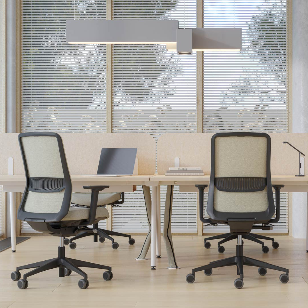 Office Swivel Chair – Ergonomic Comfort at an Attractive Price ǀ EIRA