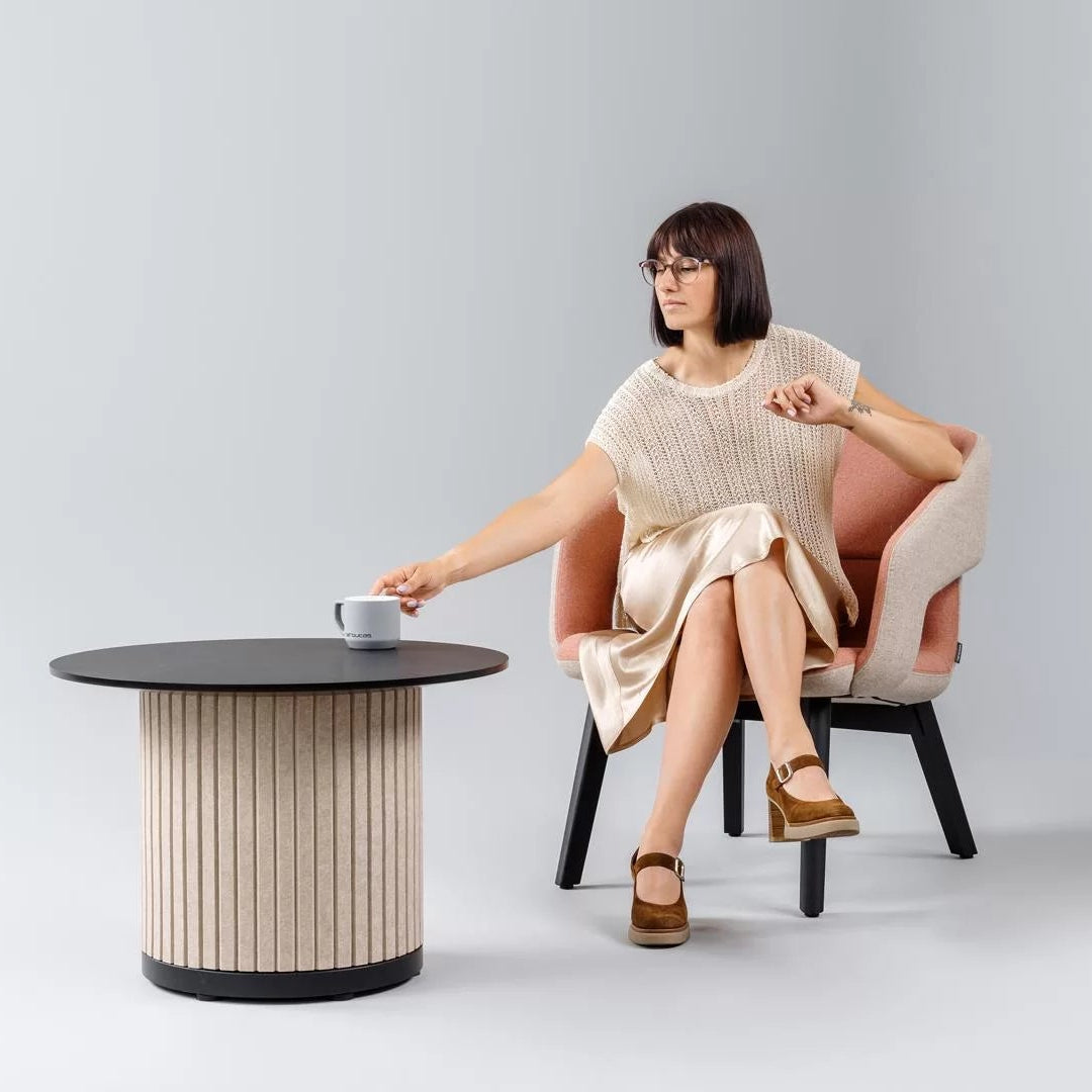 Colonne acoustique de table basse avec le bruit ǀ Parthos