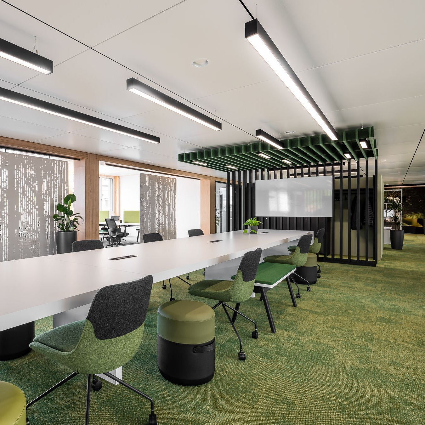 Deckenbaffel für hohe Decken Akustik