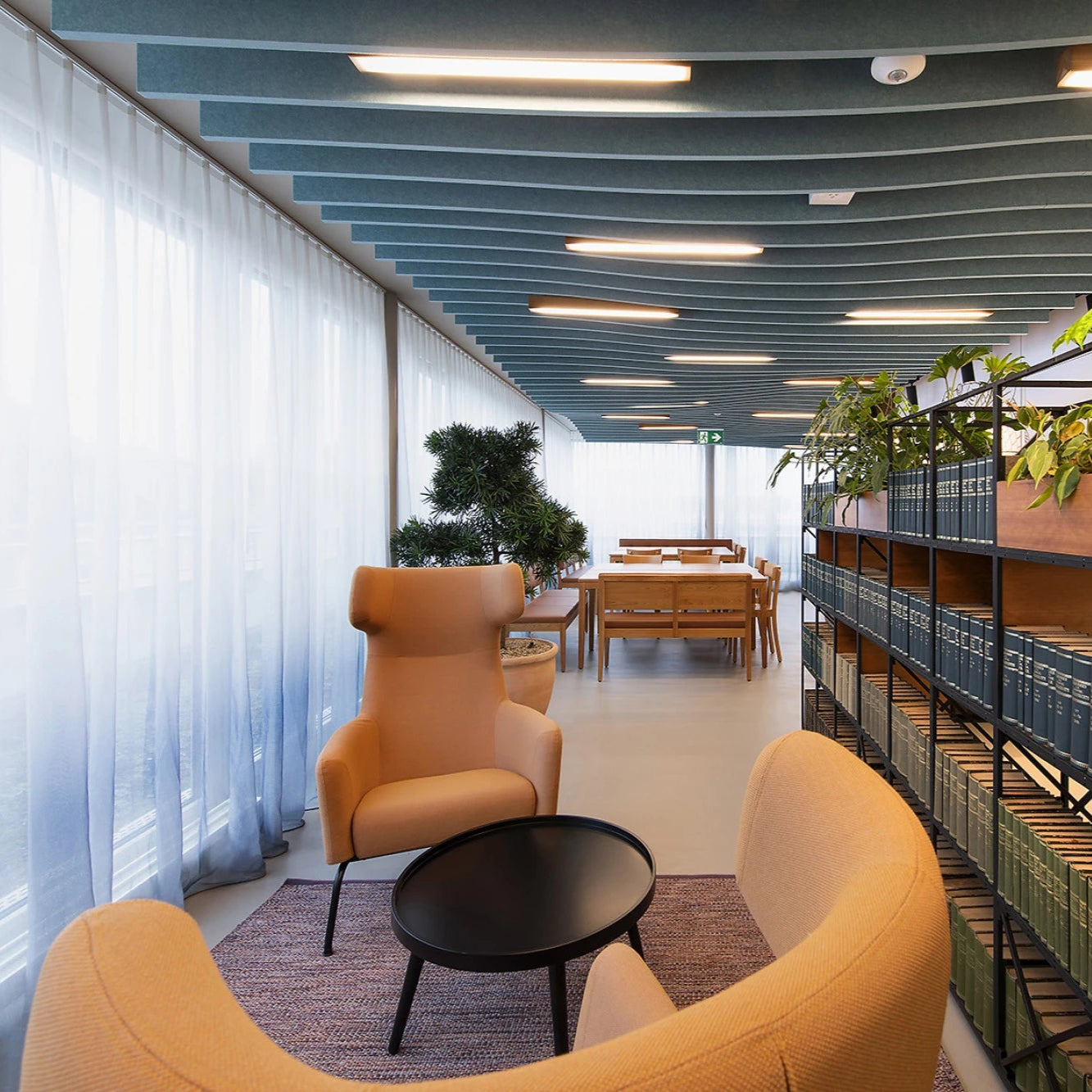 Deckenbaffel Modular vertikal abgehängt