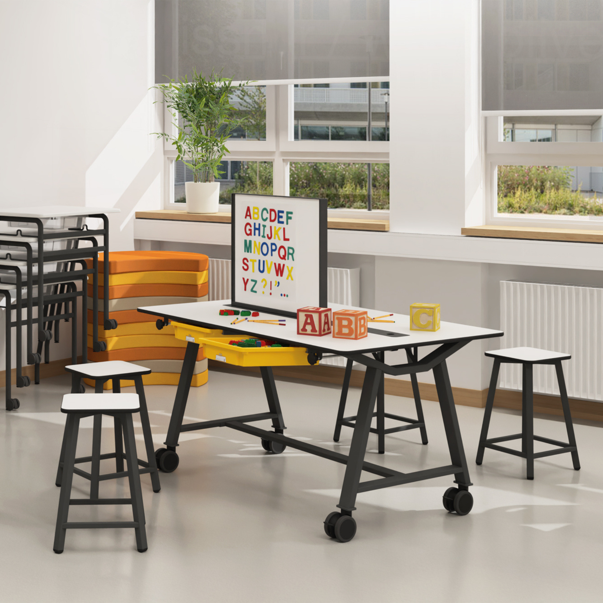 Makerspace Flexlab Primarschule Tisch und Hocker