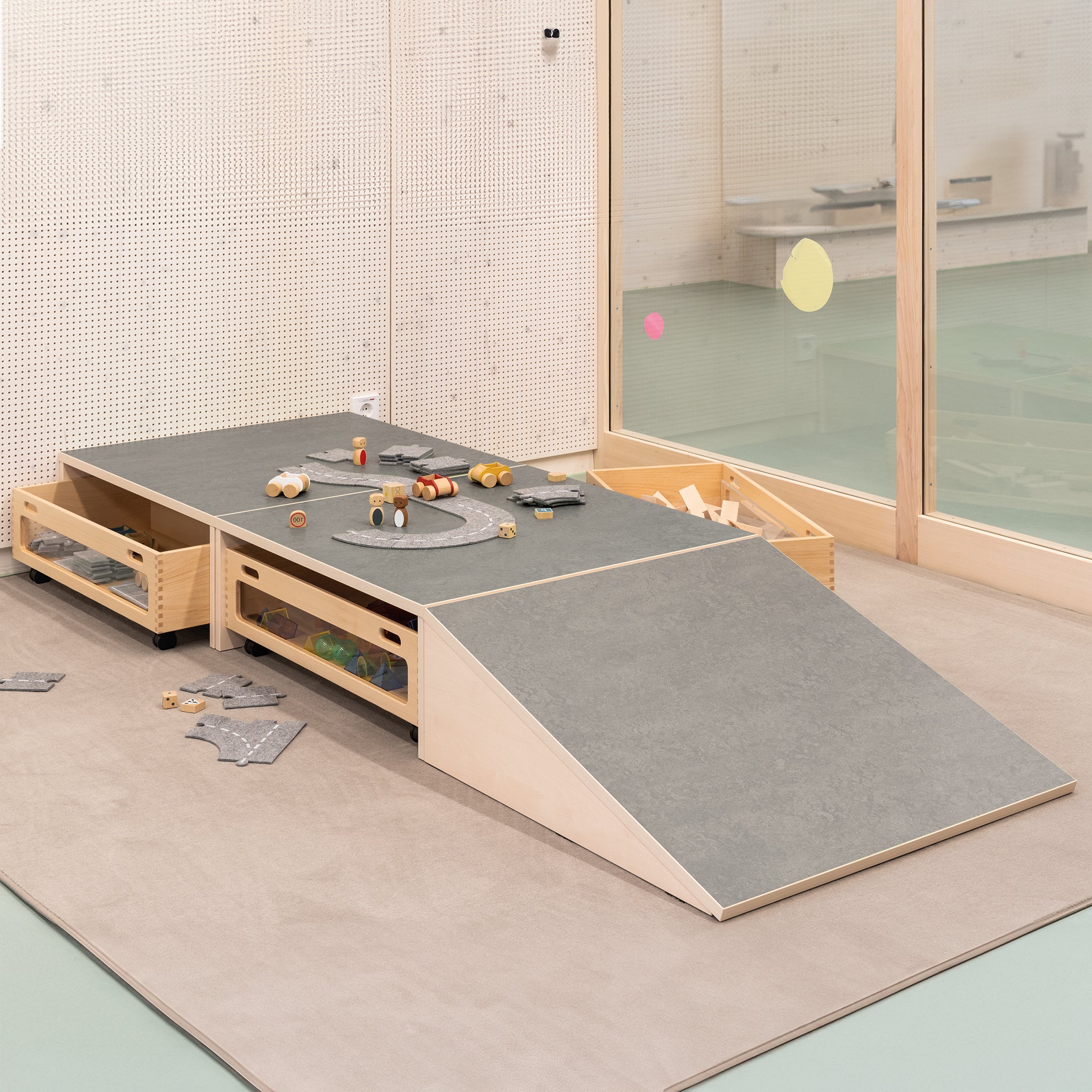 Kindergartenmöbel Podest