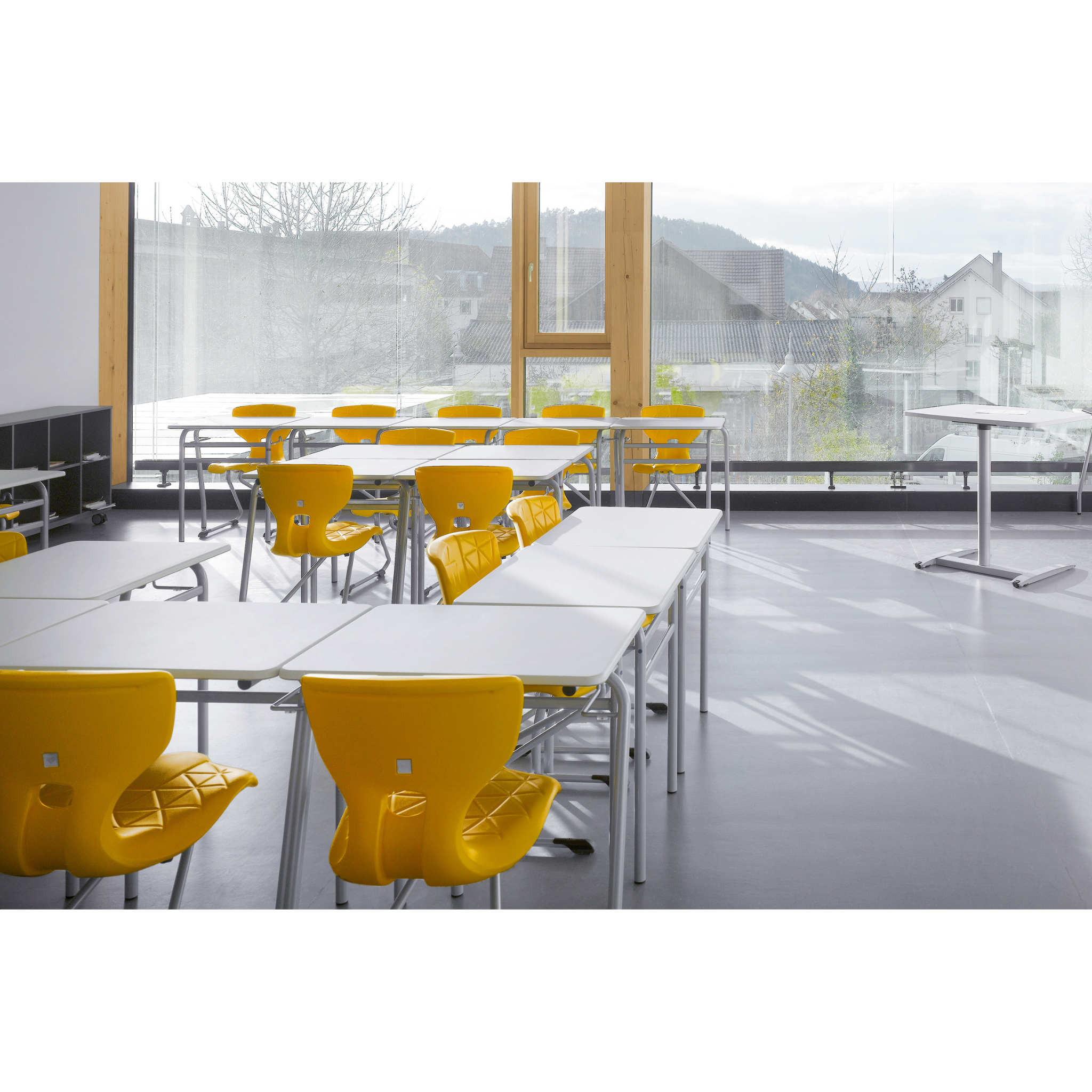 Schulpult Einsitzer Unterricht