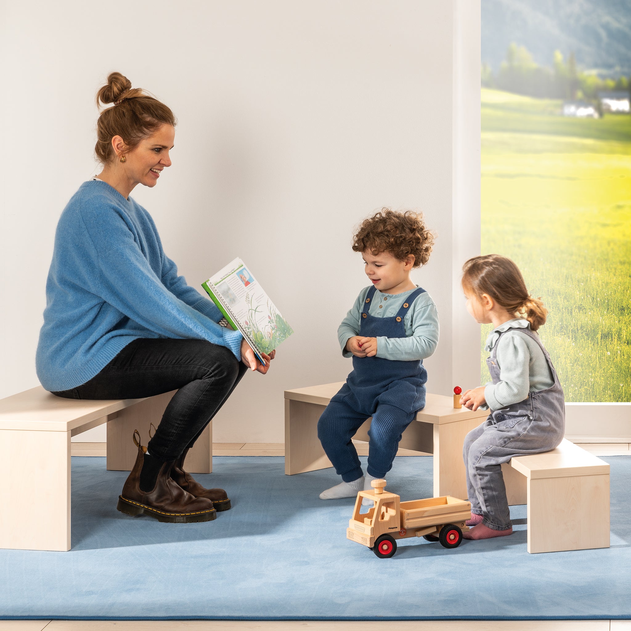 Sitzbänke für Kindergarten Gruppenraum