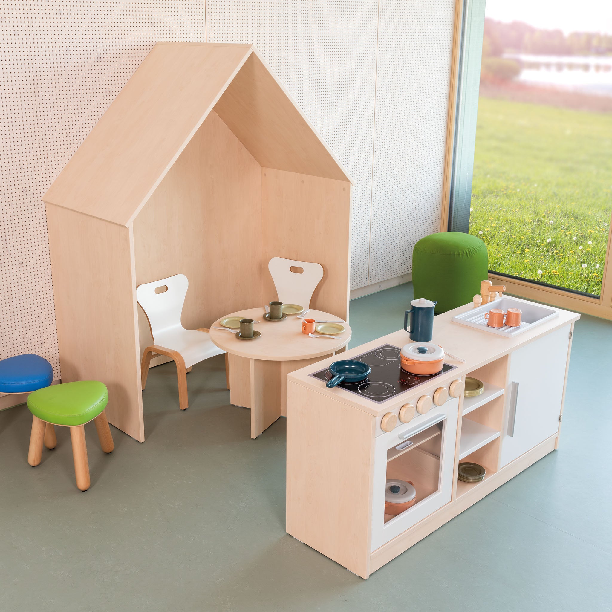 Spielküche Kindergarten mit Backofen
