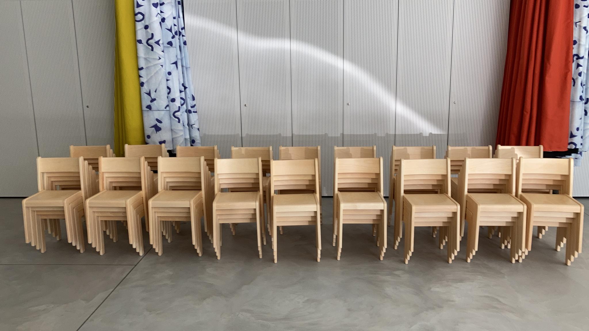 Kindergartenstühle stapelbar