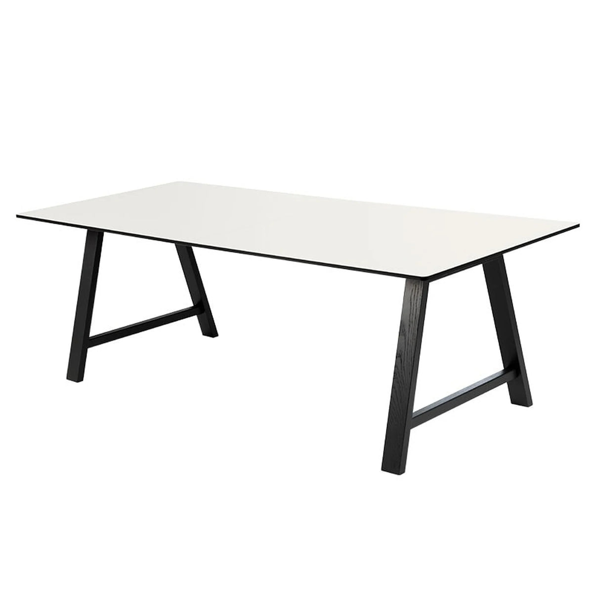 Conference table with a variety of dimensions and a solid wood frame | T1