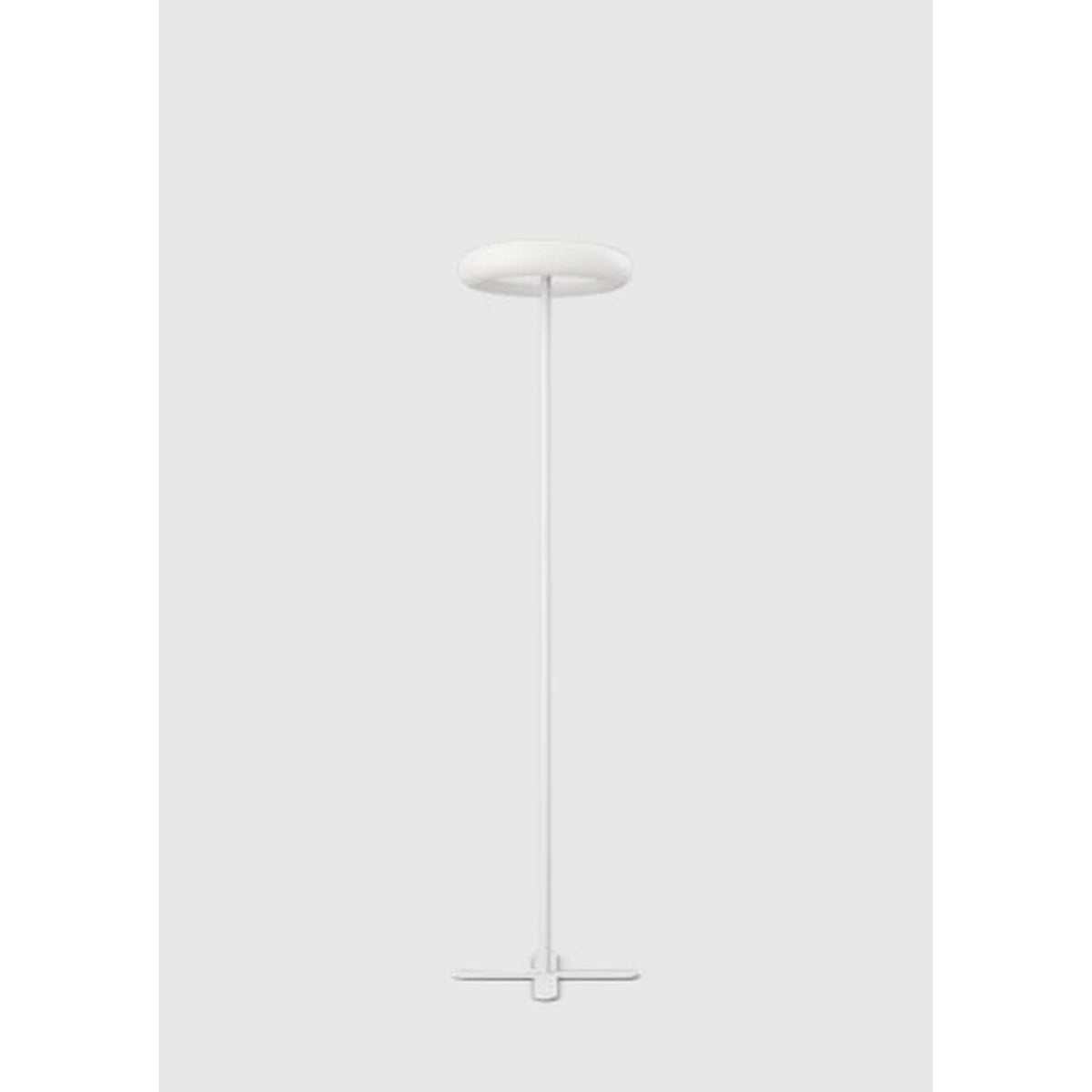 Floor lamp in white, dimmable, with 3000 K | Oto