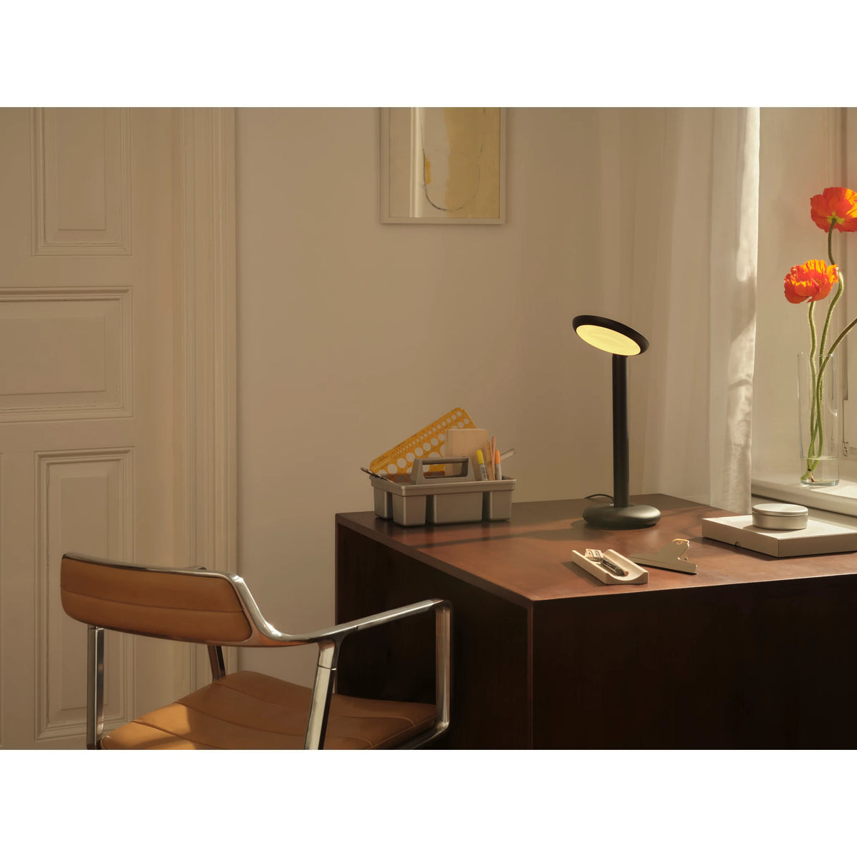 Cordless table lamp with 360° rotatable head | Parrot Table
