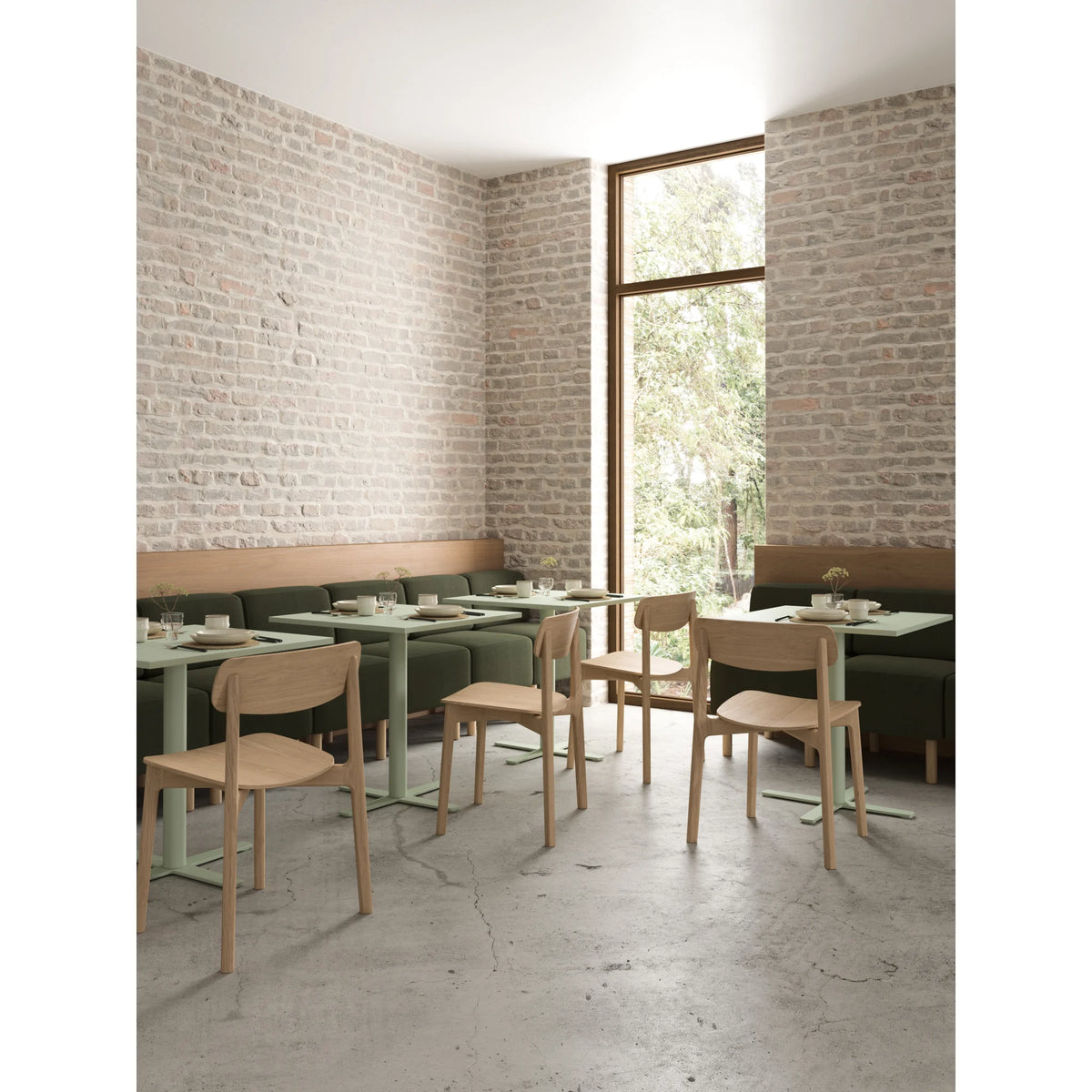 Bistro table with round or square tabletop | Delta