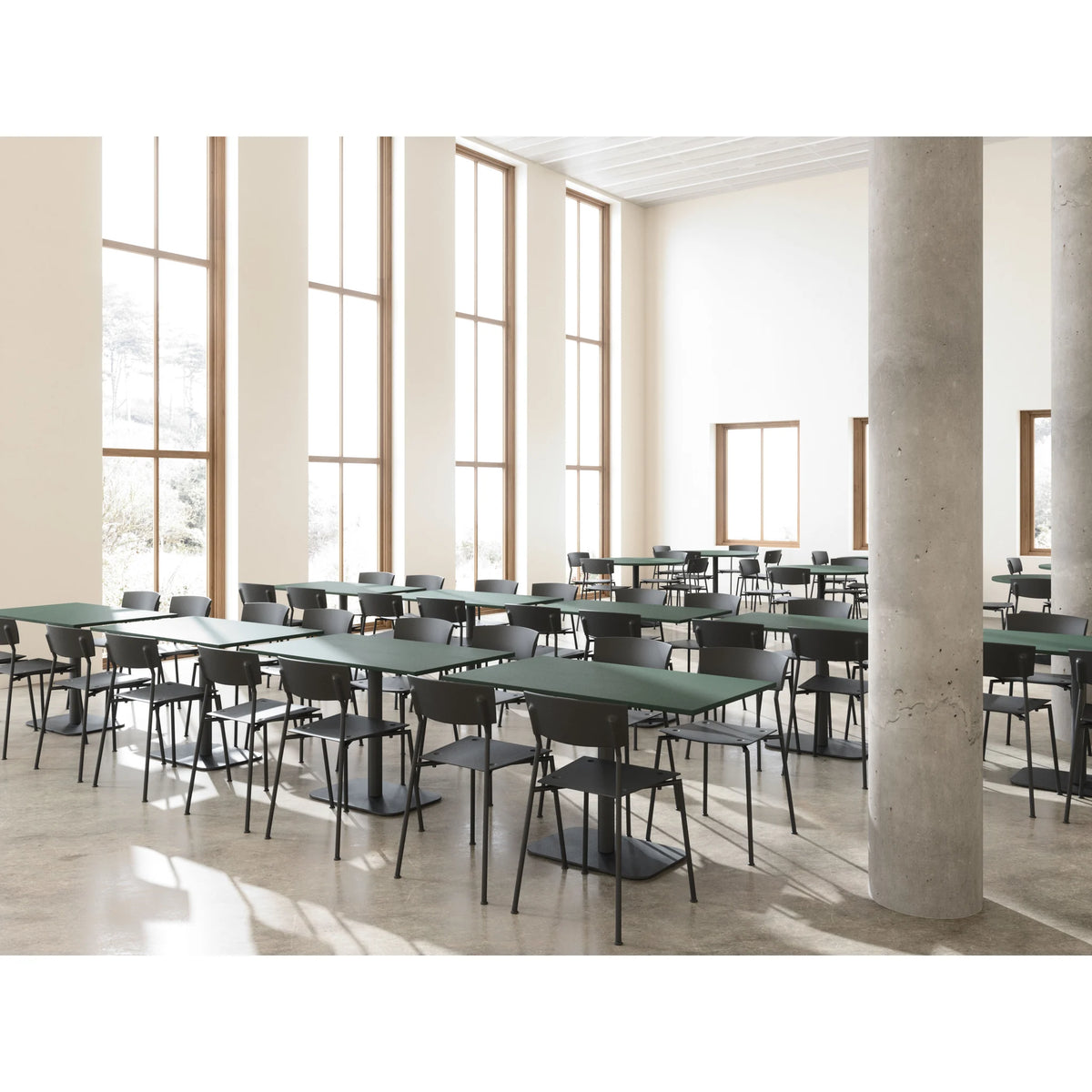 Bistro table with round or square tabletop | Delta