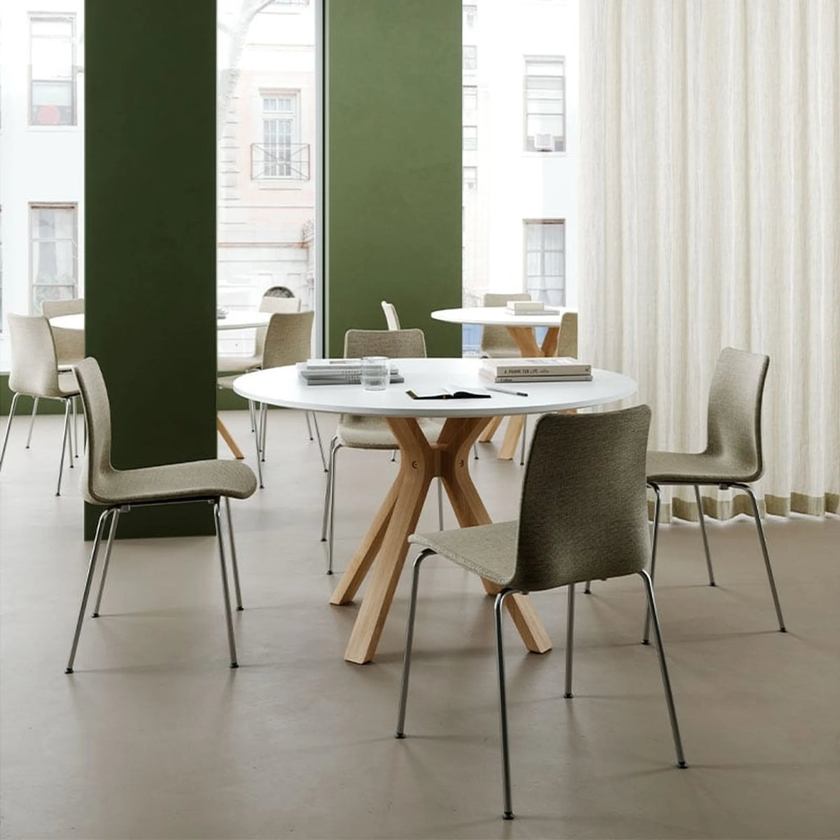 Konferenzstuhl mit Vierfussgestell | Mood