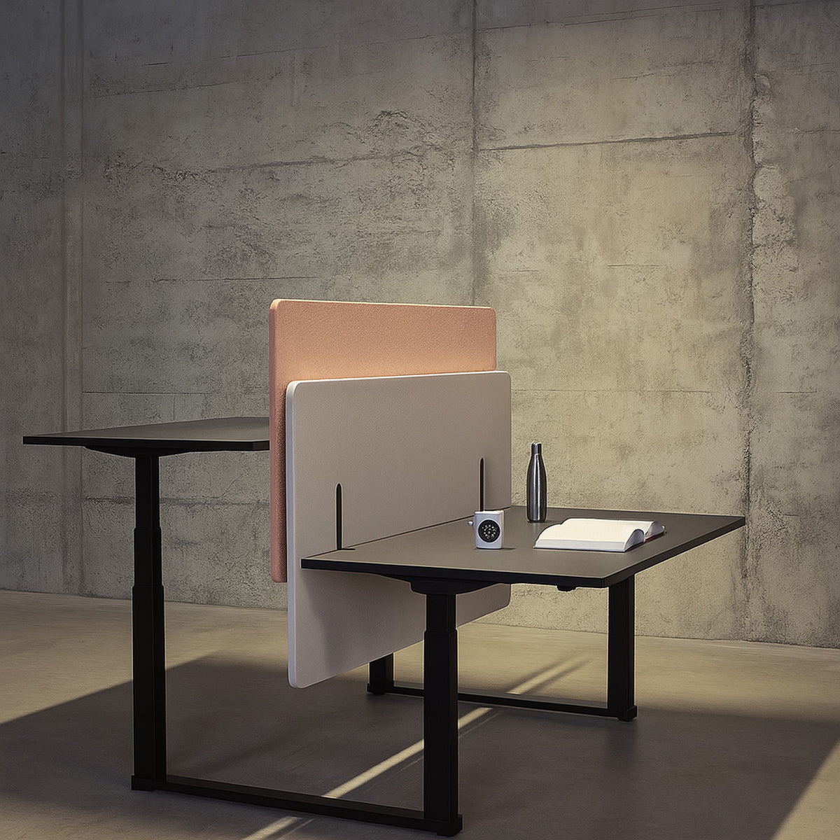 Acoustic Panel Desk Two – Top Akustiklösung mit Absorptionsklasse A | Schweizer Design
