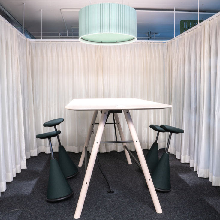 Umbra Round Designleuchte mit Schallabsorption