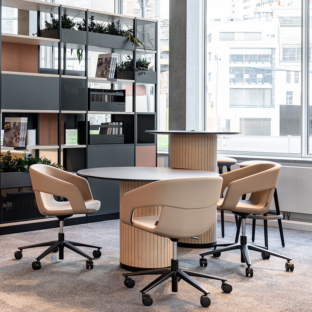 Coffee Table Büro mit lärmdämmenden Akustiksäule ǀ PARTHOS