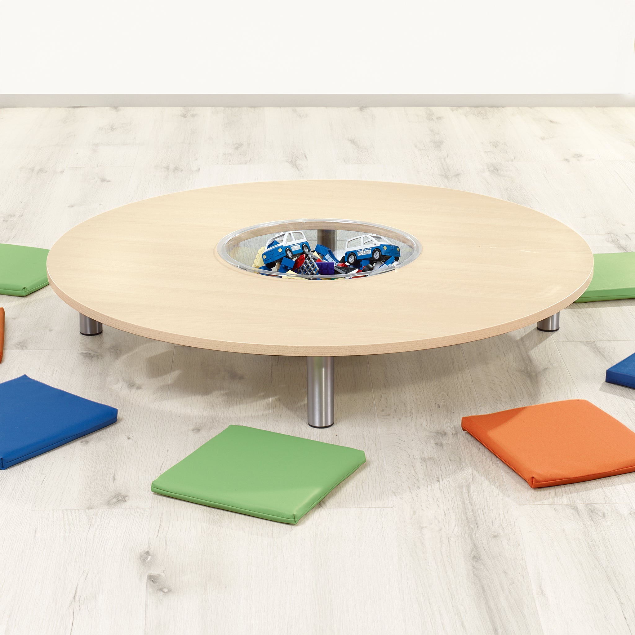 Kindergartenmöbel runder Spieltisch