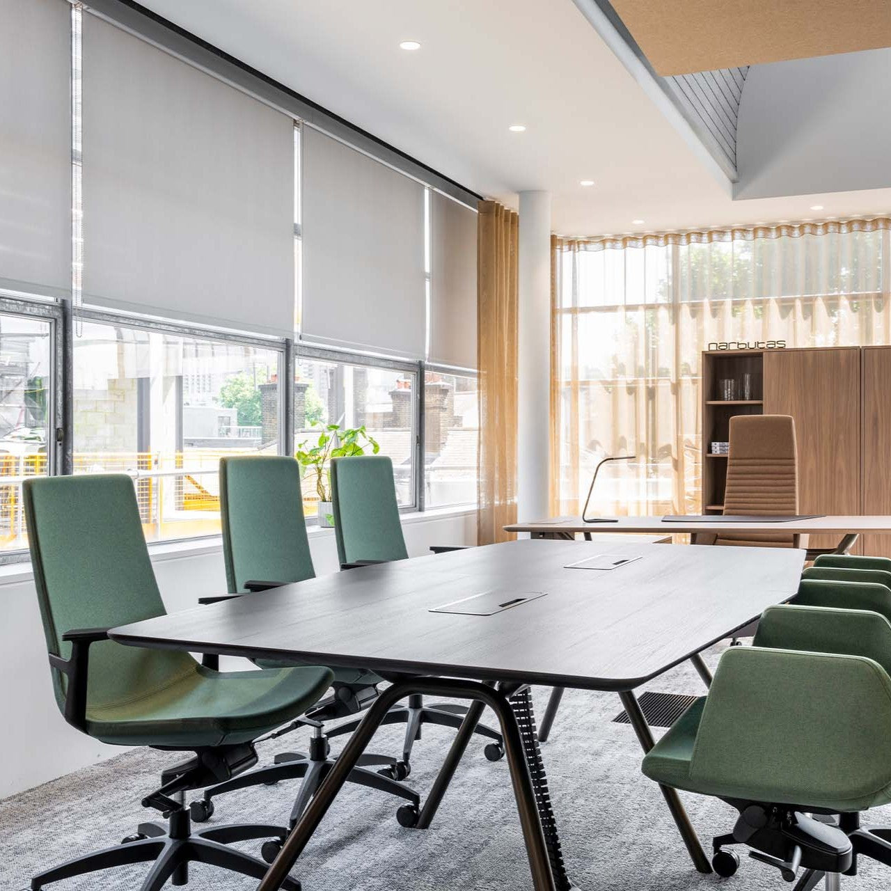 Design-Konferenztisch by Paolo Pampanoni  | Arqous