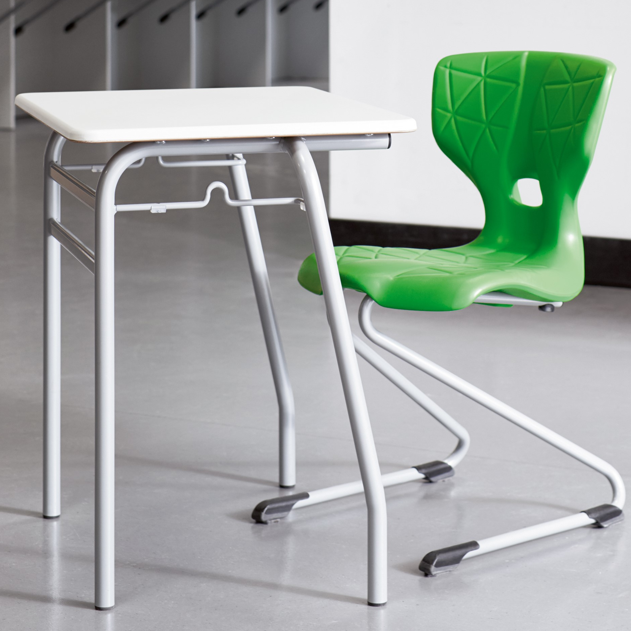 Stapelbares Schulpult Schule
