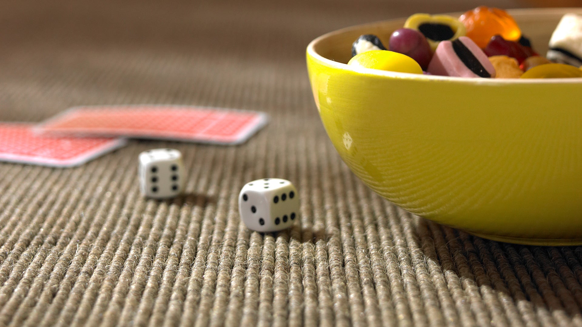 Rutschfester Tretford-Teppich, perfekt für Sitzkreise und Spielbereiche in Schulen.