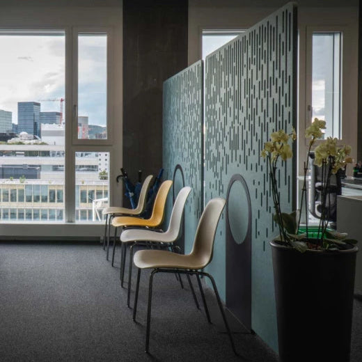 Nachhaltiger Raumtrenner aus PET-Filz