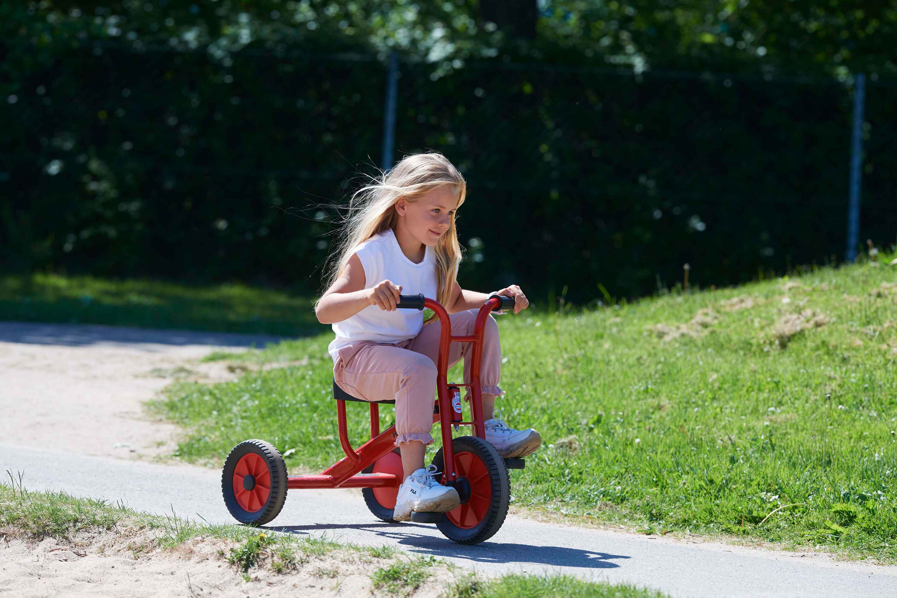Kinder Dreirad von Winther, speziell entwickelt für motorische und soziale Förderung.