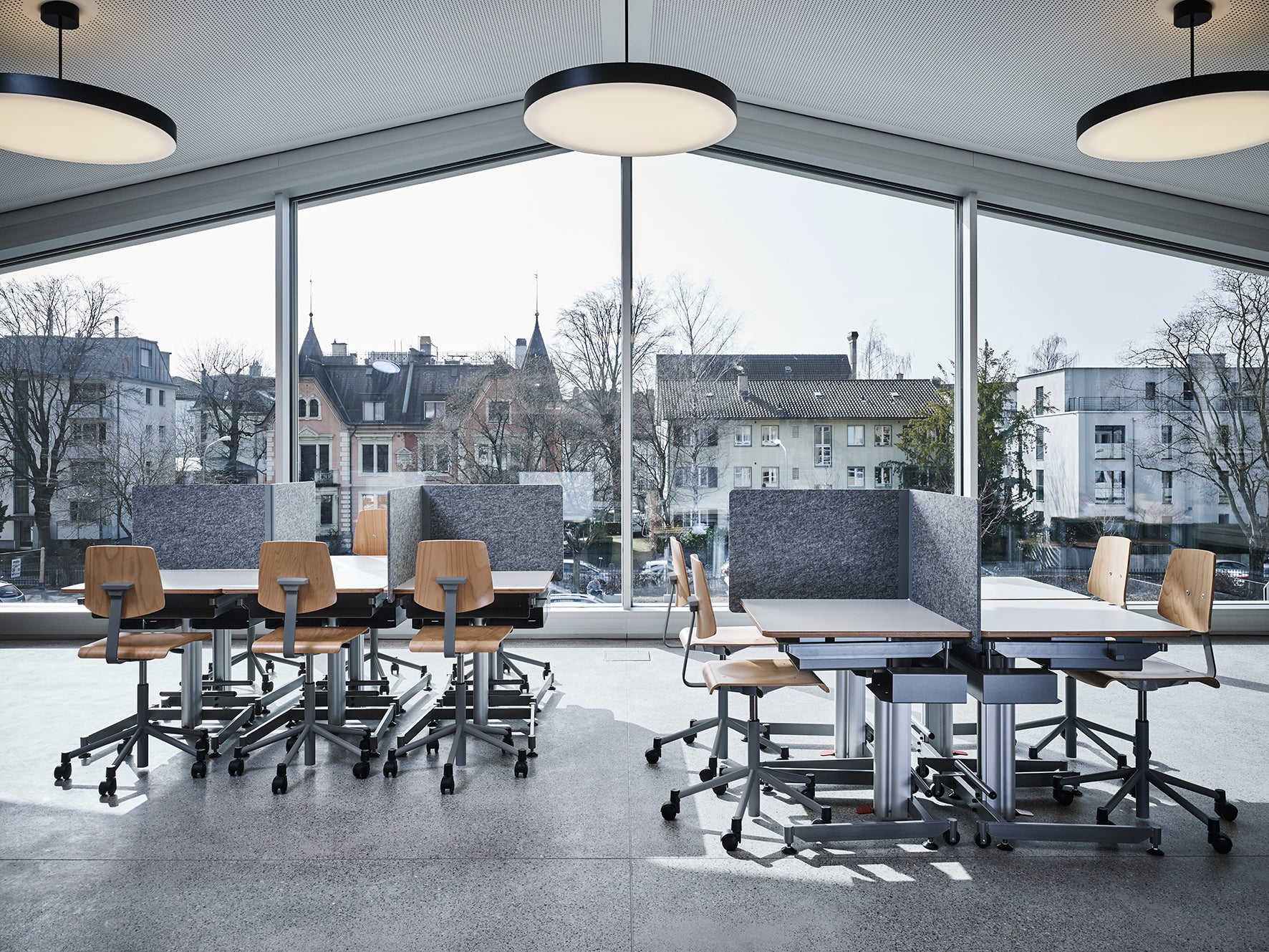 Classique de chaise d'école de Suisse | Ergo-chair