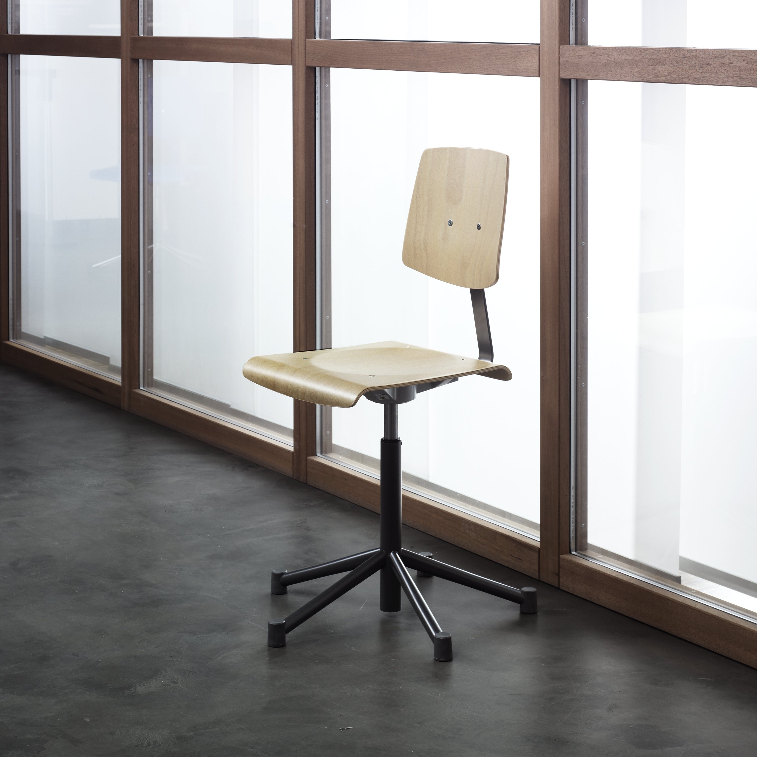 Classique de chaise d'école de Suisse | Ergo-chair