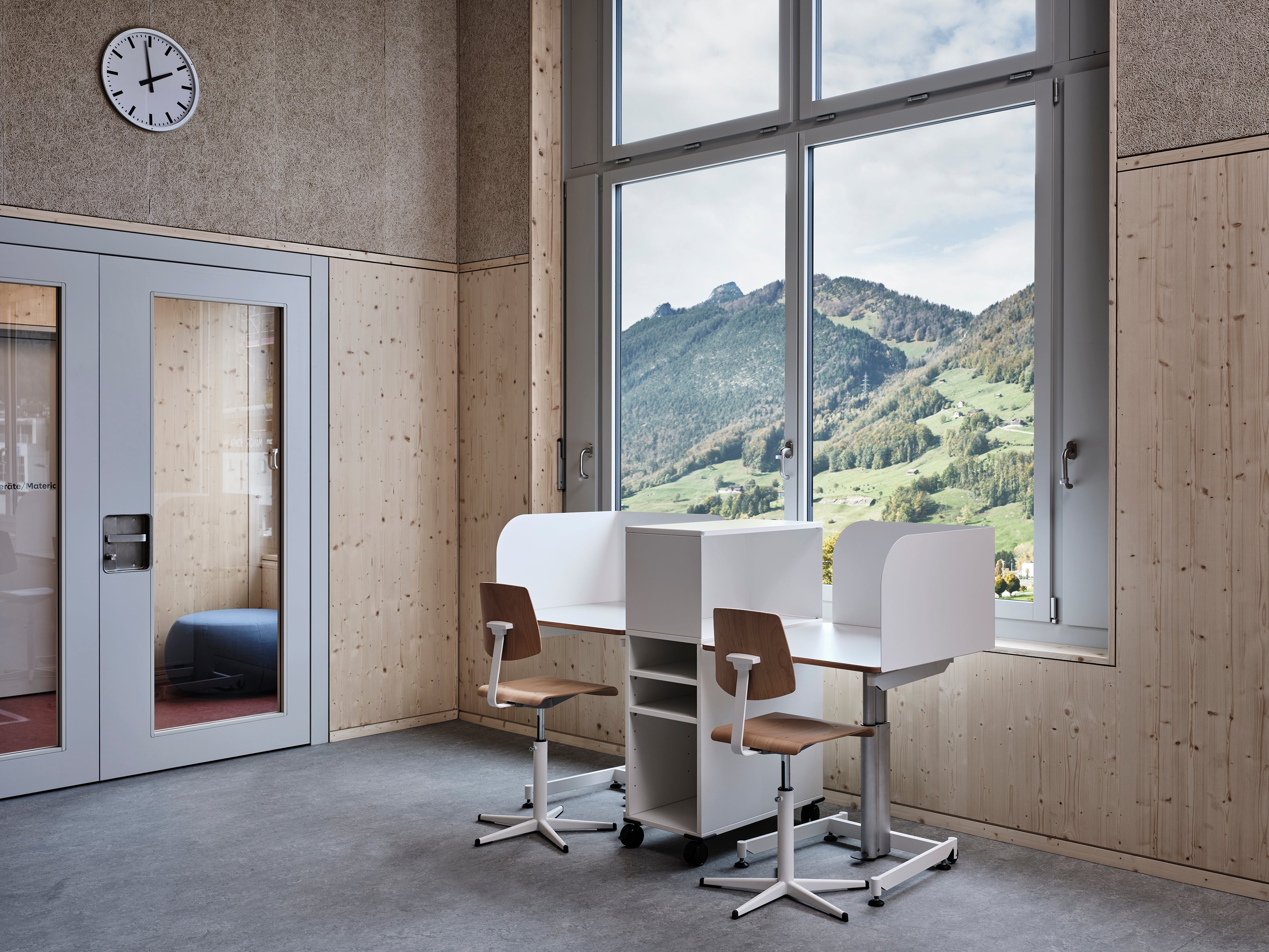 Classique de chaise d'école de Suisse | Ergo-chair