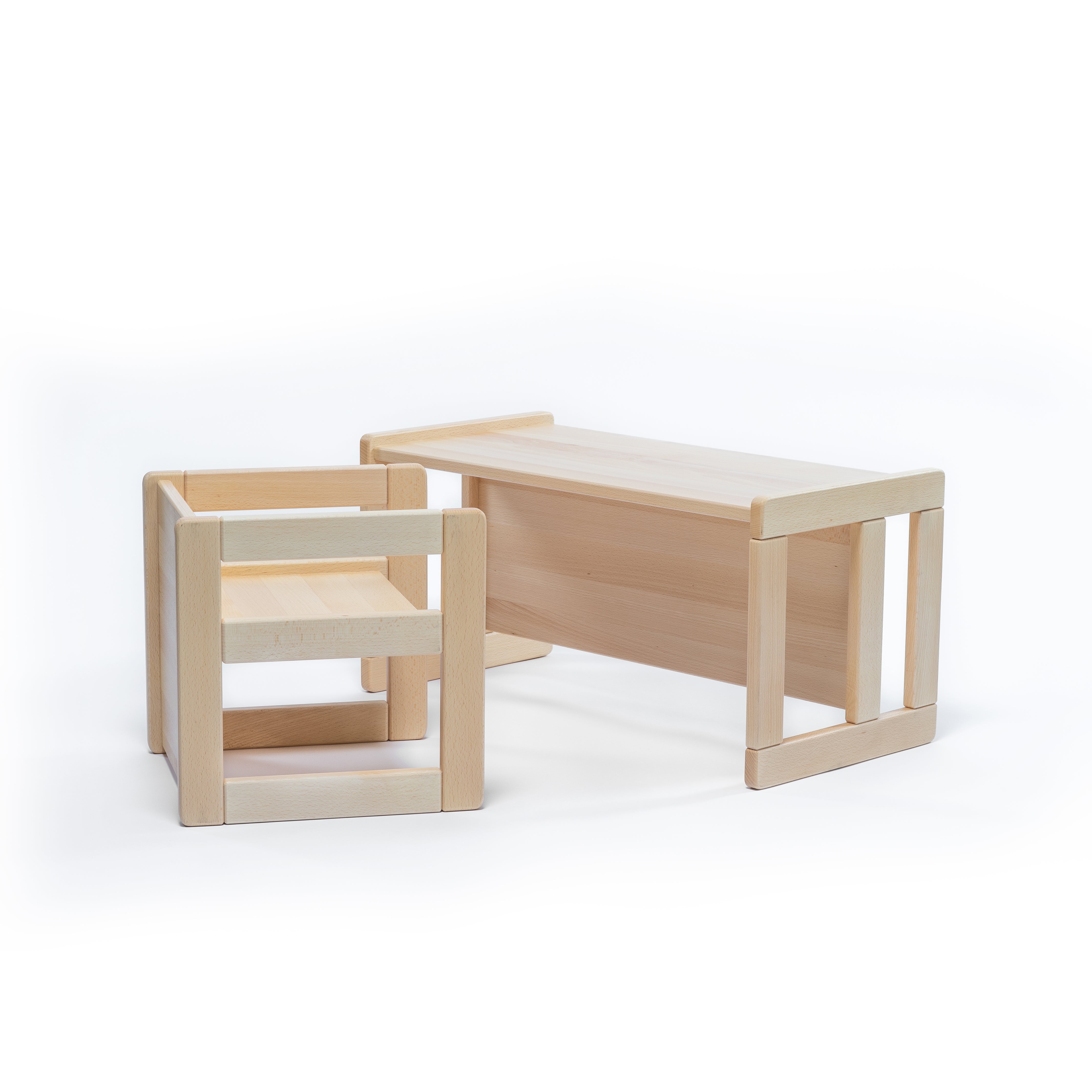 Verwandlungsstuhl Kindergarten aus Holz als Stuhl oder Tisch