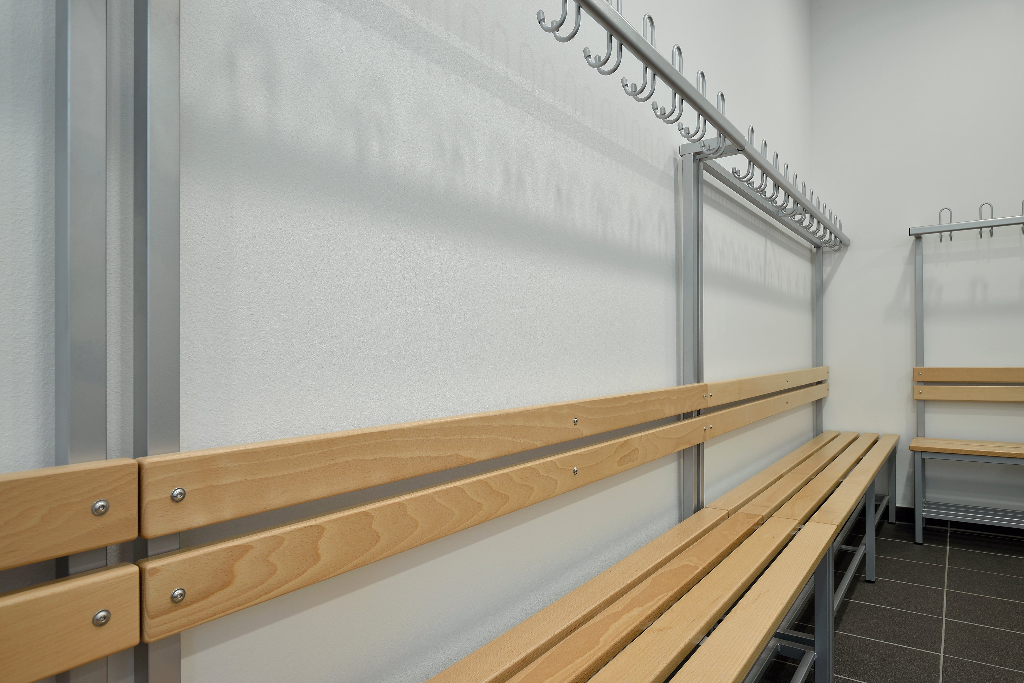 Banc de vestiaire avec dossier